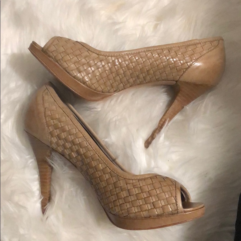 Donald Pliner Heels